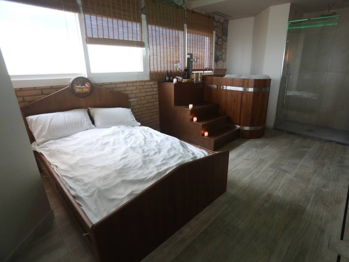 Así es el nuevo Spa de Cerveza del hotel Cádiz Bahía, el Beer Spa más grande de España