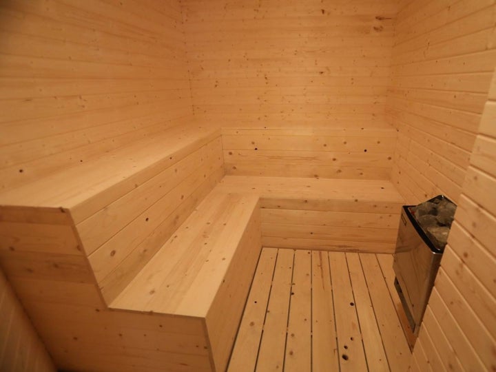 Así es el nuevo Spa de Cerveza del hotel Cádiz Bahía, el Beer Spa más grande de España