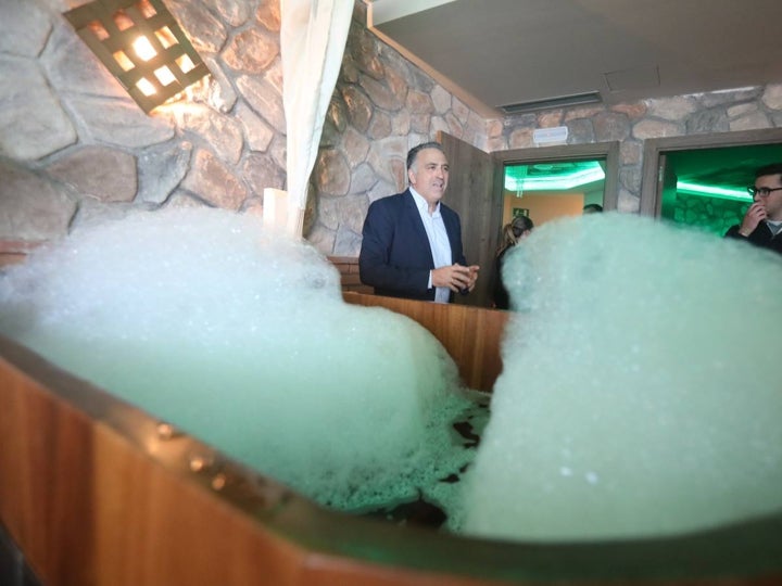 Así es el nuevo Spa de Cerveza del hotel Cádiz Bahía, el Beer Spa más grande de España