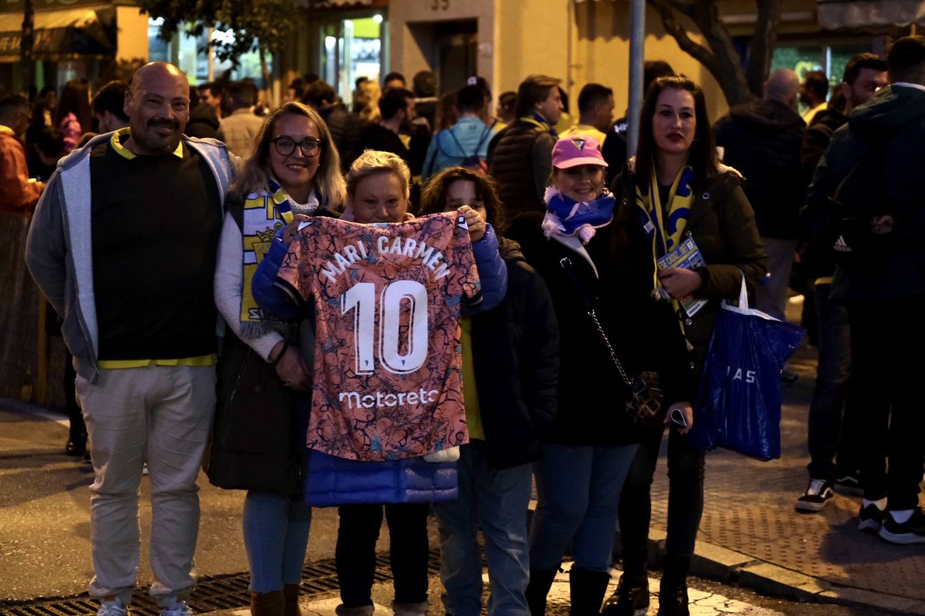 Búscate en la galería: ambiente en el partido Cádiz - Getafe