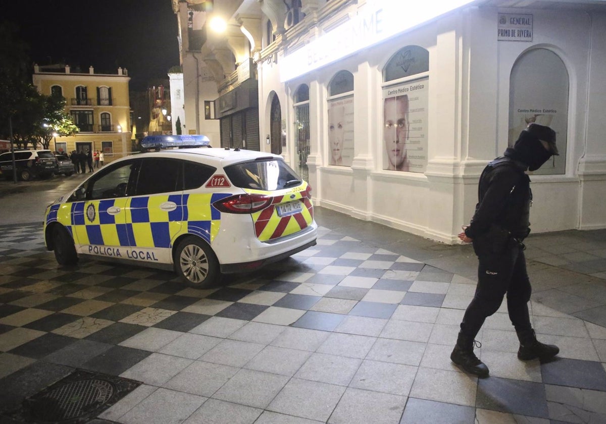 Condecoran a los dos policías locales de Algeciras que detuvieron al presunto terrorista yihadista