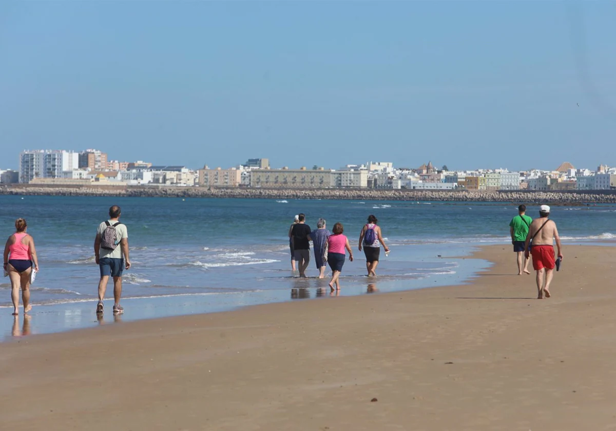 Cádiz comienza su temporada de playas