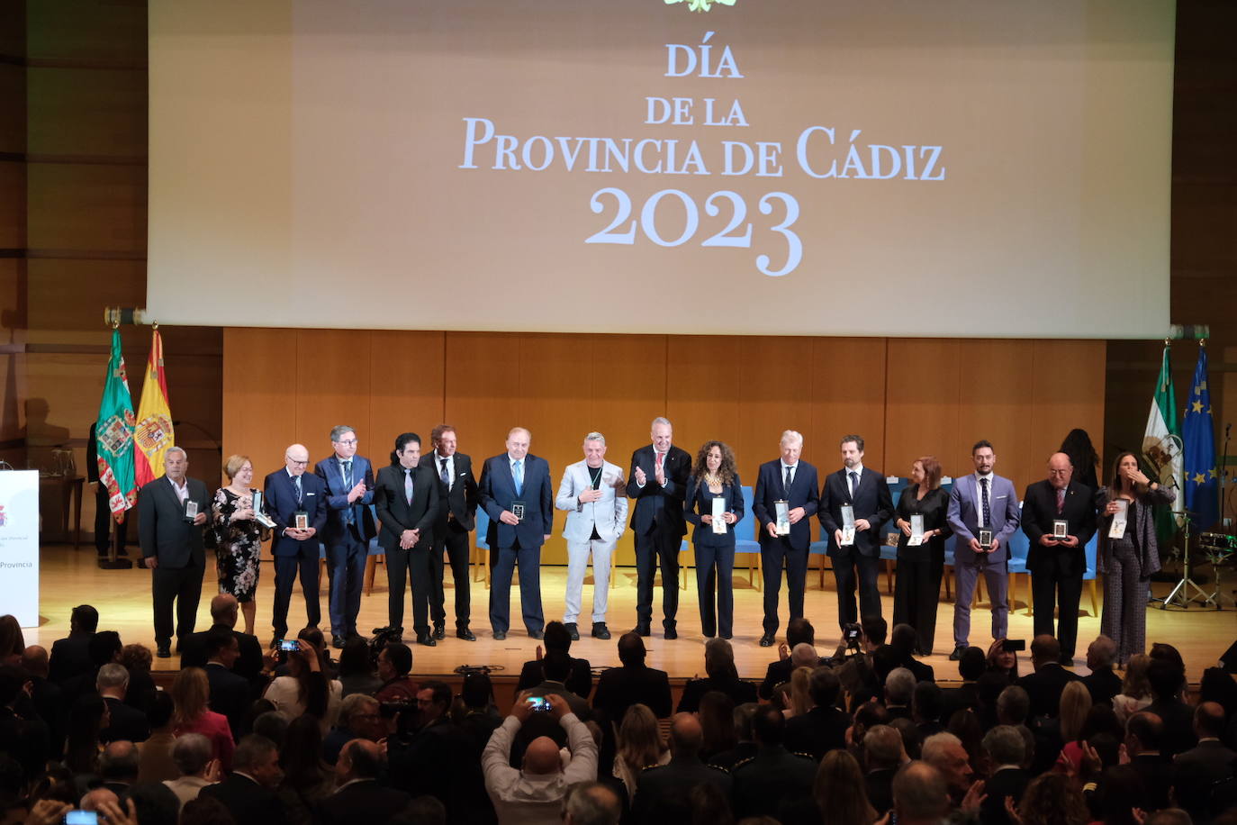 En imágenes: Alejandro Sanz y Lola Flores, Hijos Predilectos de Cádiz