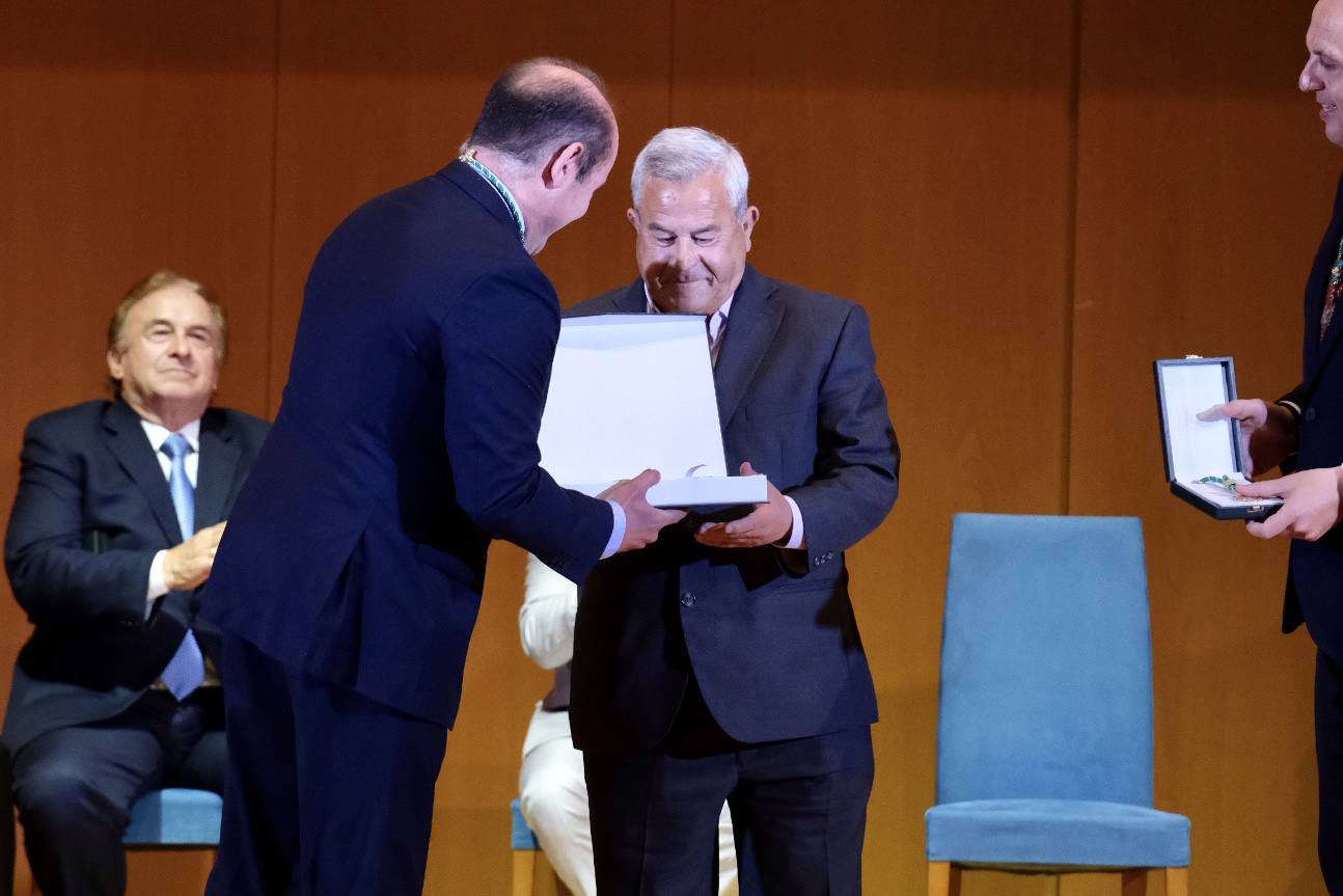 En imágenes: Alejandro Sanz y Lola Flores, Hijos Predilectos de Cádiz