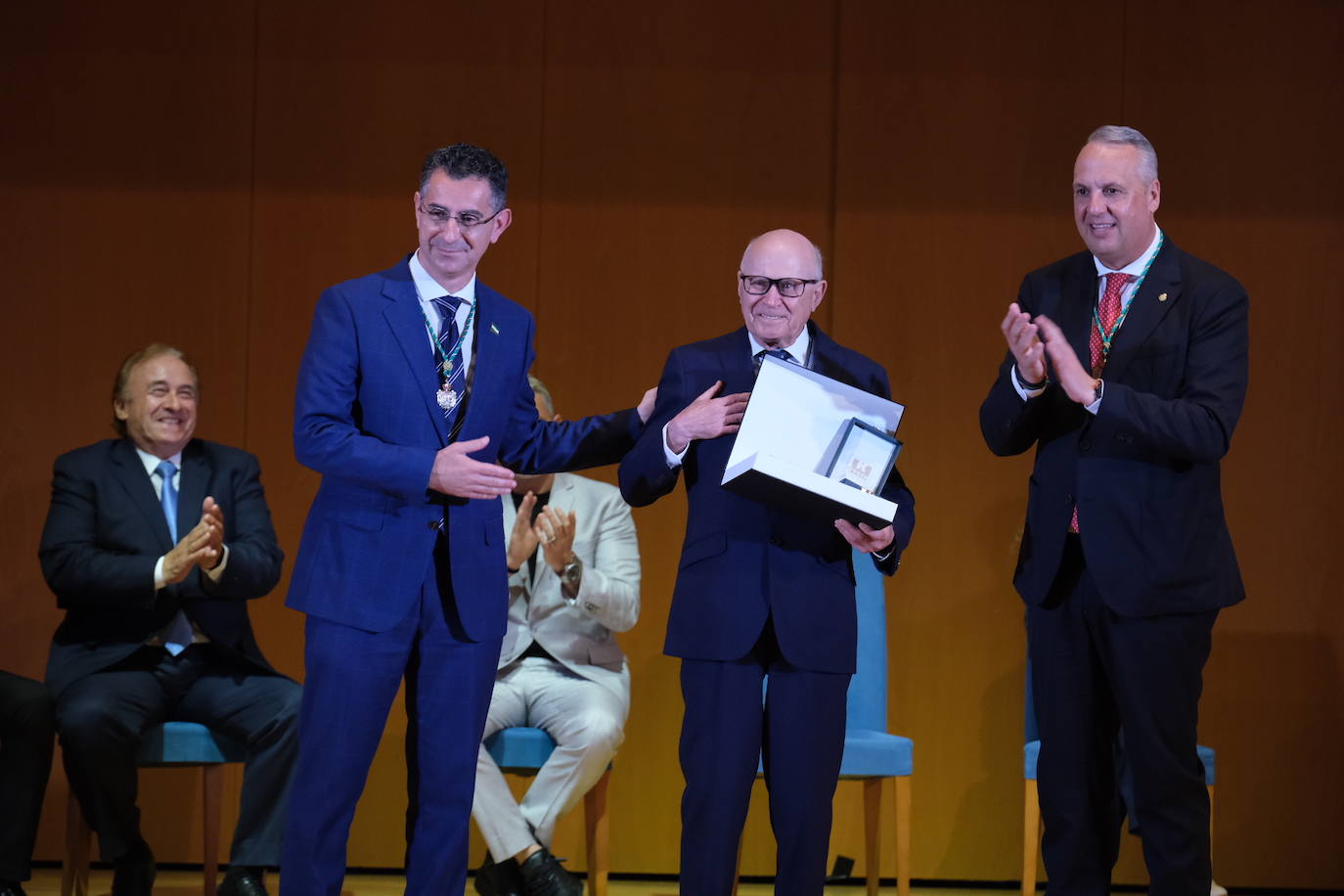 En imágenes: Alejandro Sanz y Lola Flores, Hijos Predilectos de Cádiz