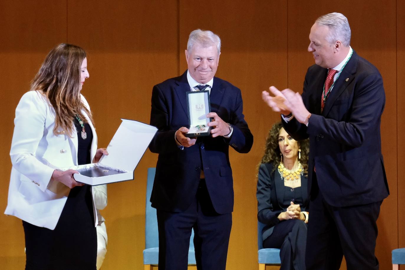 En imágenes: Alejandro Sanz y Lola Flores, Hijos Predilectos de Cádiz