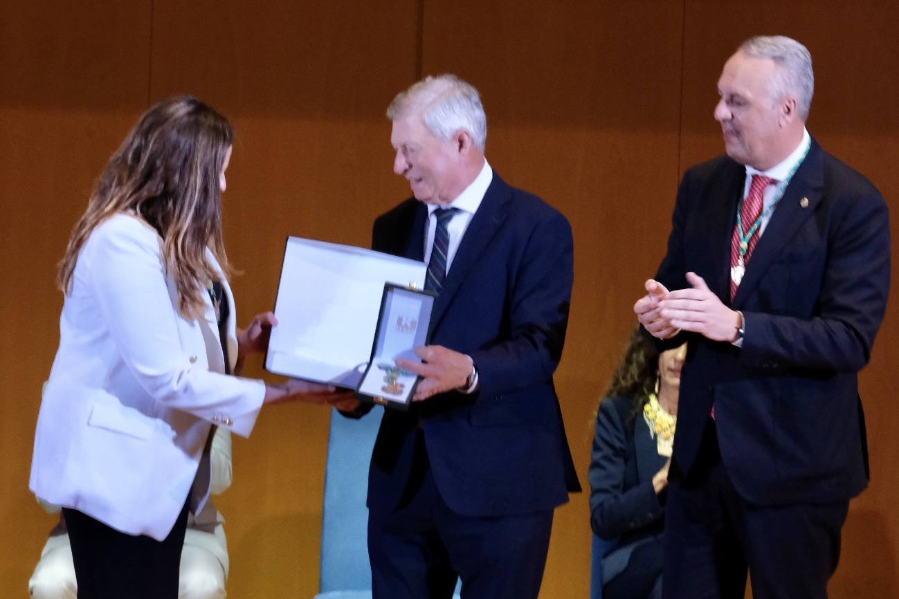 En imágenes: Alejandro Sanz y Lola Flores, Hijos Predilectos de Cádiz