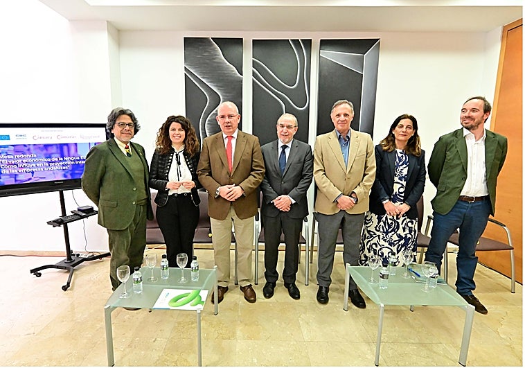El impacto económico del español, a debate en la CEC