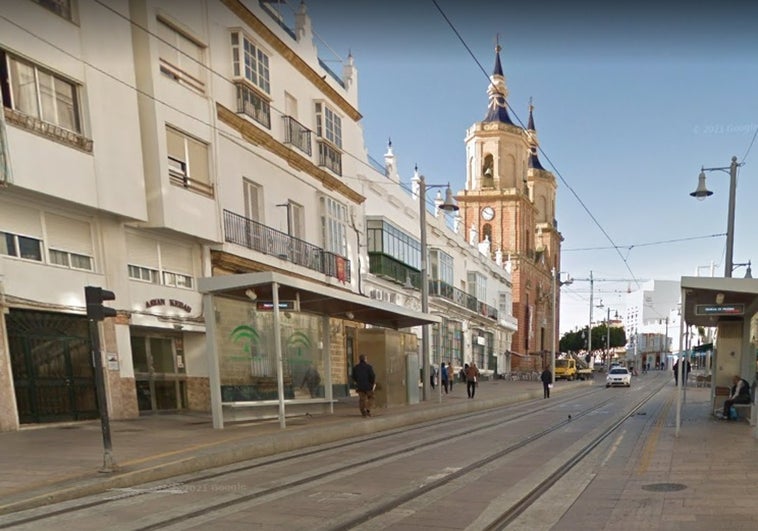 Hallado el cuerpo sin vida de un hombre en la calle Real de San Fernando