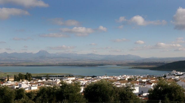 Imagen del embalse de Bornos.