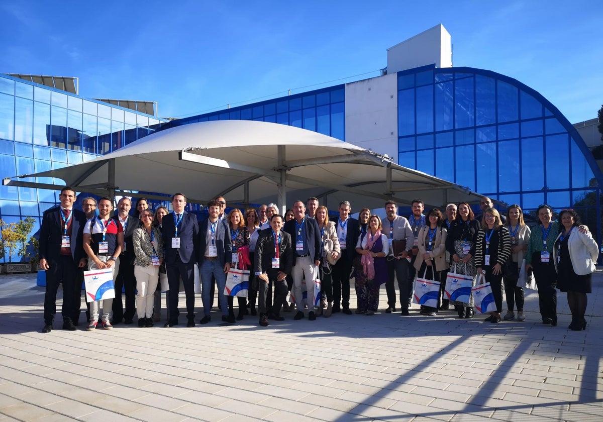 Foto de familia de los profesionales educativos.