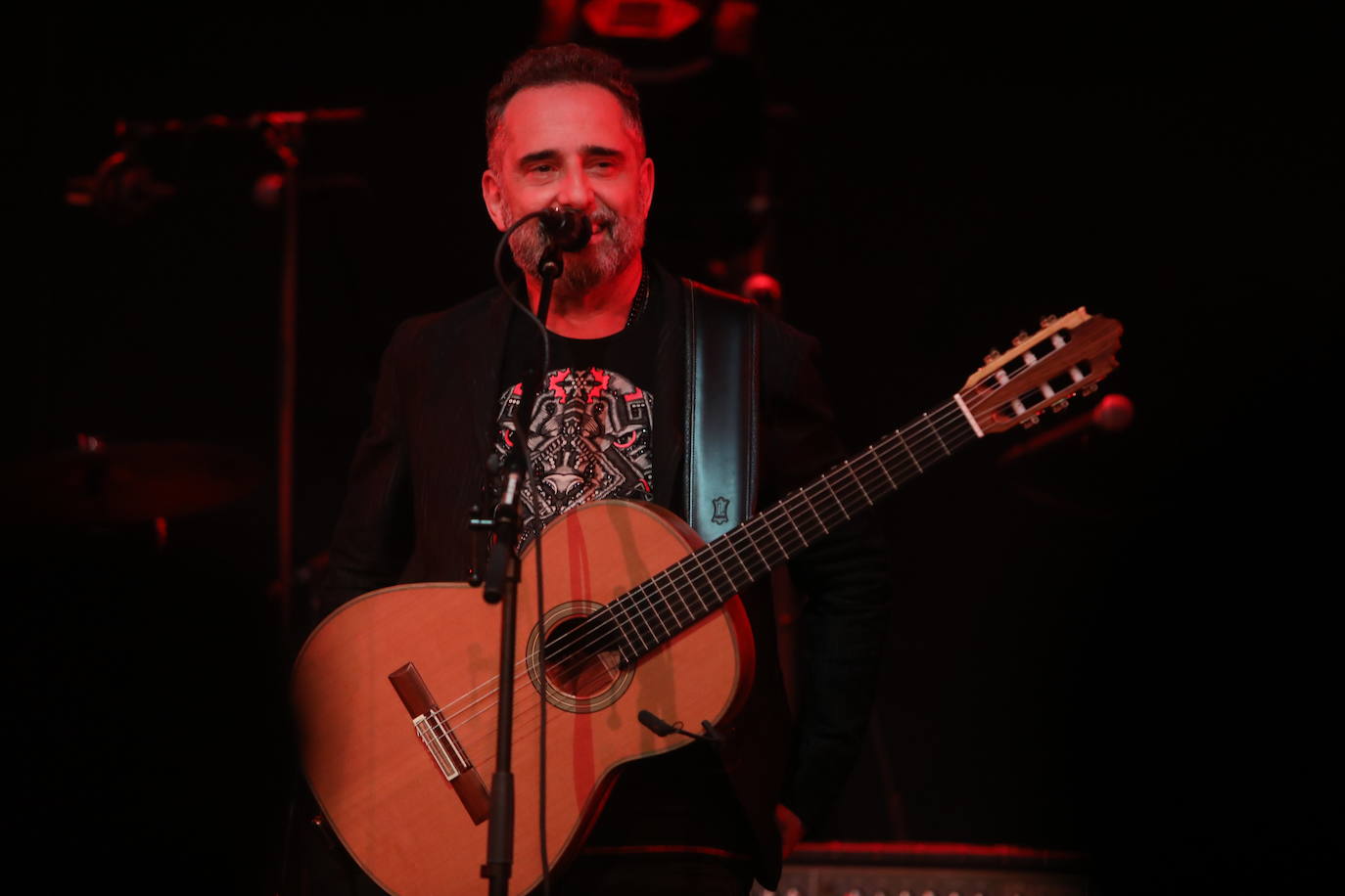 Fotos: Jorge Drexler da el broche musical de oro al IX Congreso de la Lengua en Cádiz
