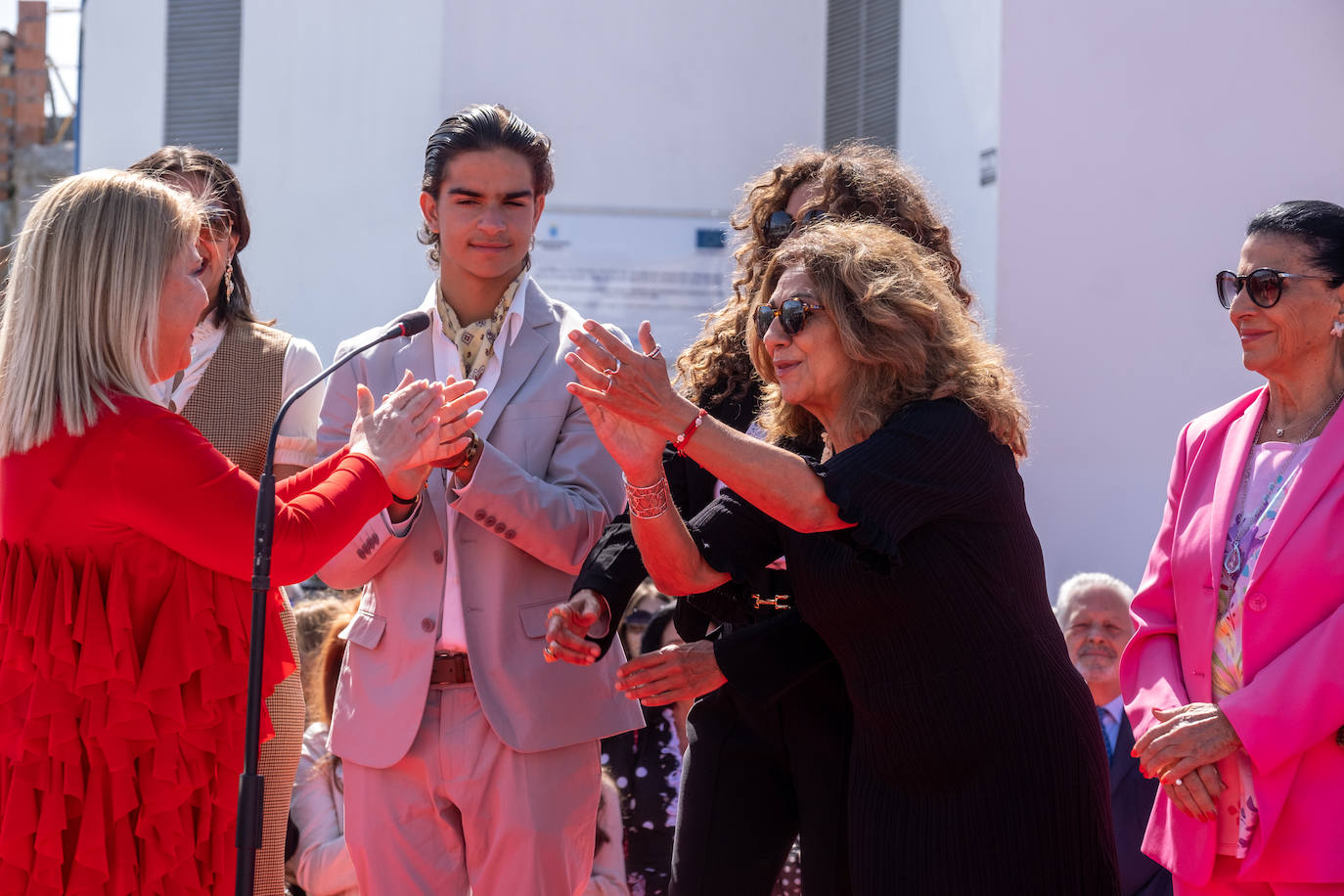 Fotos: La familia Flores inaugura el centro cultural en recuerdo de su madre Lola, &#039;La Faraona&#039;