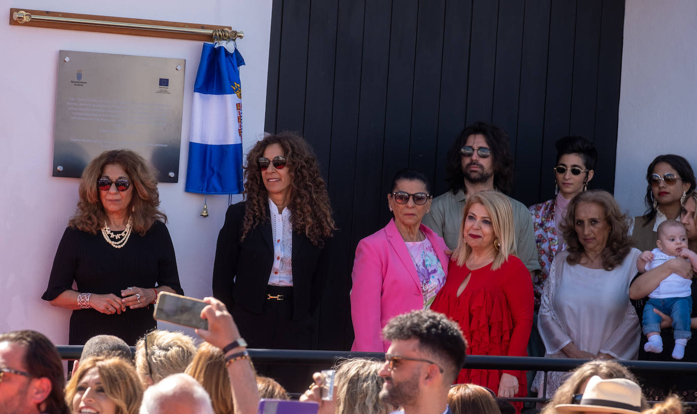 Fotos: La familia Flores inaugura el centro cultural en recuerdo de su madre Lola, &#039;La Faraona&#039;