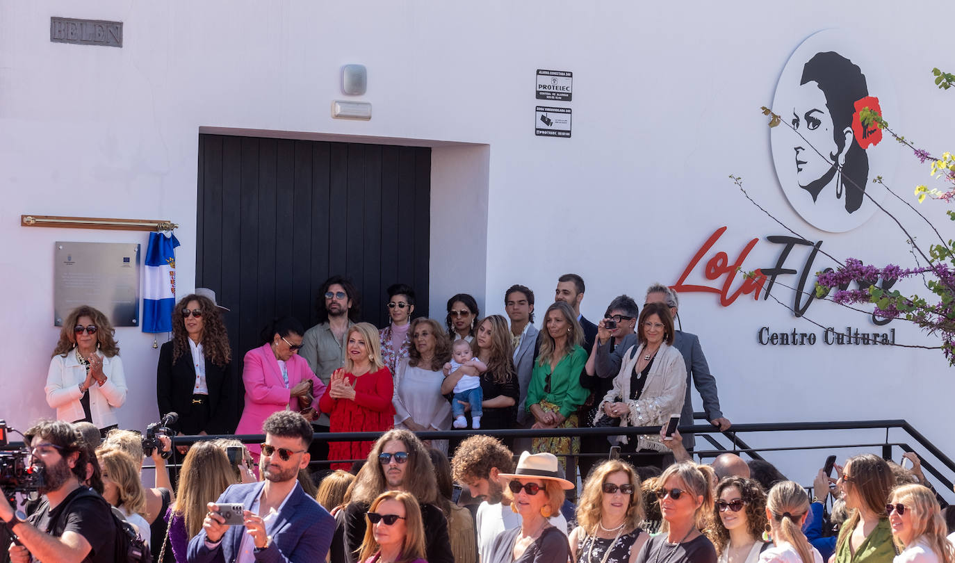 Fotos: La familia Flores inaugura el centro cultural en recuerdo de su madre Lola, &#039;La Faraona&#039;