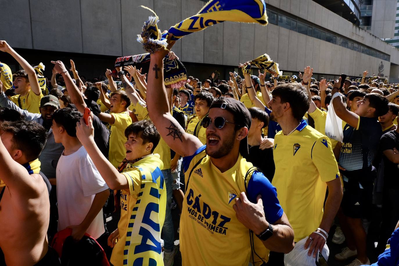 Fotos: Búscate en previa del partido Cádiz - Sevilla
