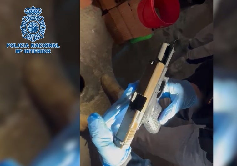 Confiscadas varias armas a unos narcos en una casa de Algeciras