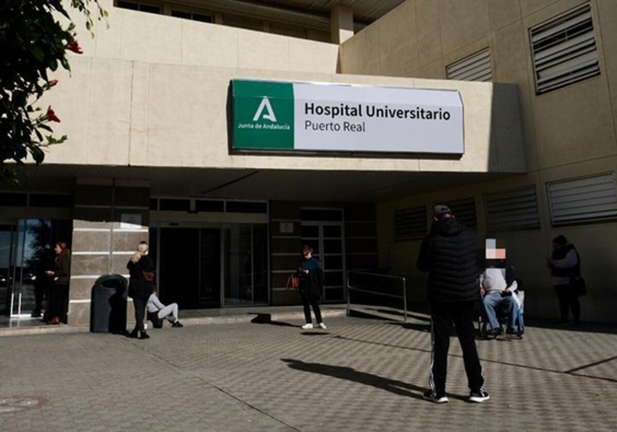 Médicos del Hospital de Puerto Real denuncian el colapso de las Urgencias tras el cierre de la zona Covid