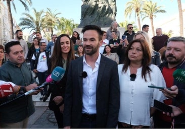 Los candidatos de Cádiz respetan la decisión de la confluencia aunque creen que es una «unión de intereses»