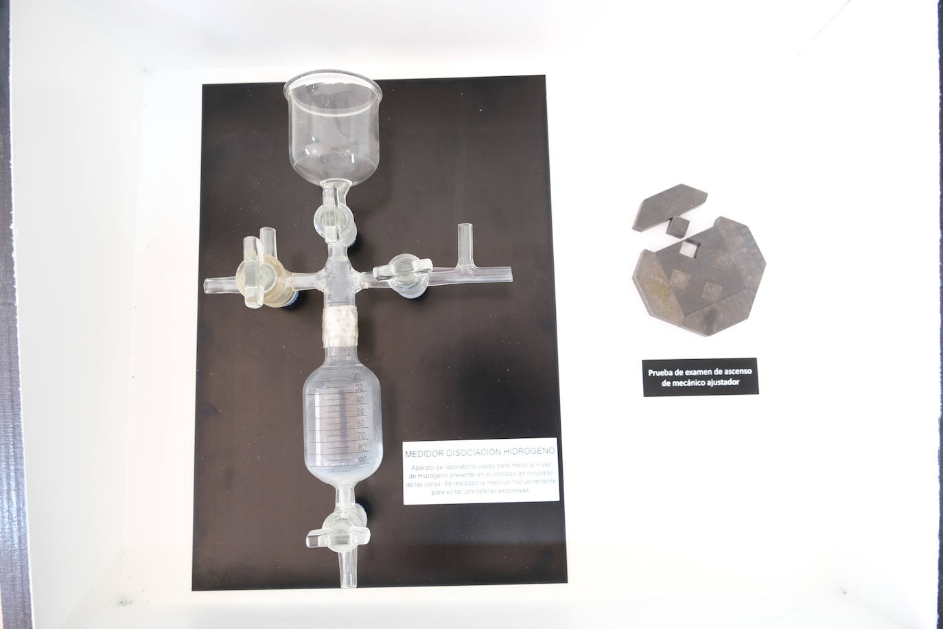 Fotos: Objetos recuperados por los trabajadores de la antigua Bazán de San Fernando