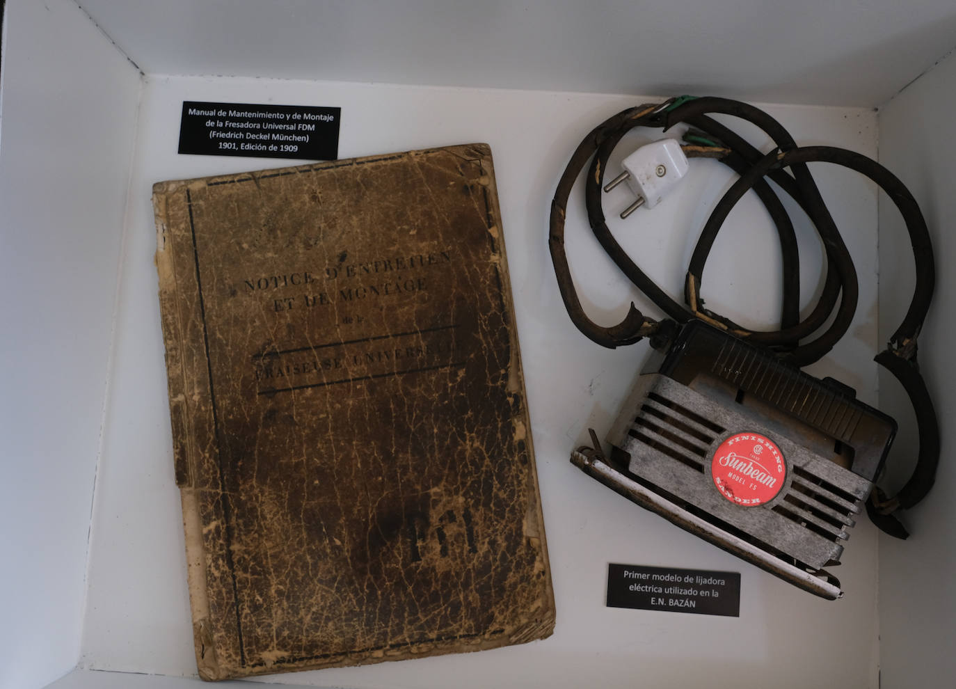 Fotos: Objetos recuperados por los trabajadores de la antigua Bazán de San Fernando