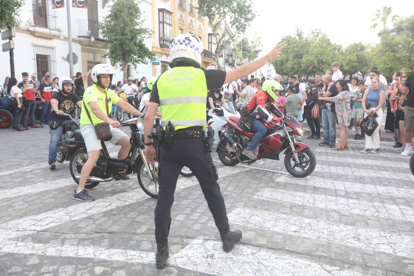 Fotos: Así ha sido la caravana motera en Jerez