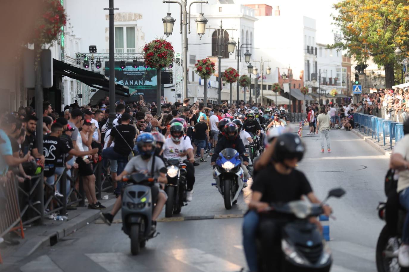 Fotos: Las motos comienzan a rugir en El Puerto con motivo del Gran Premio de Jerez 2023