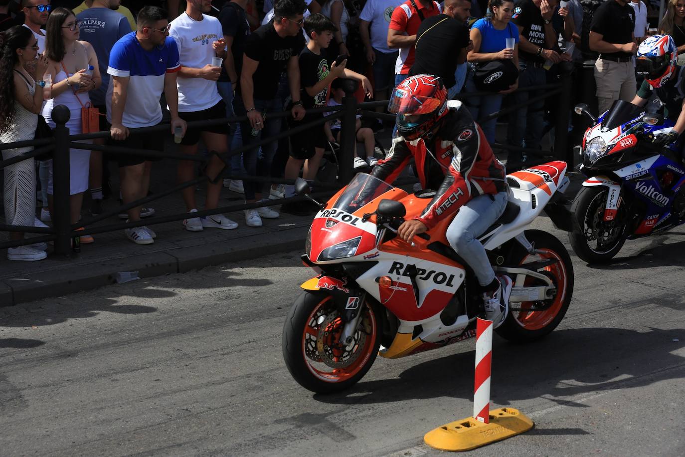 Fotos: Gran ambiente de aficionados en Jerez