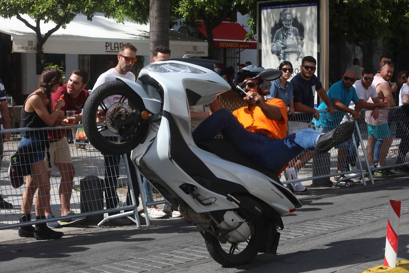 Fotos: Sábado de motos con gran ambiente en El Puerto