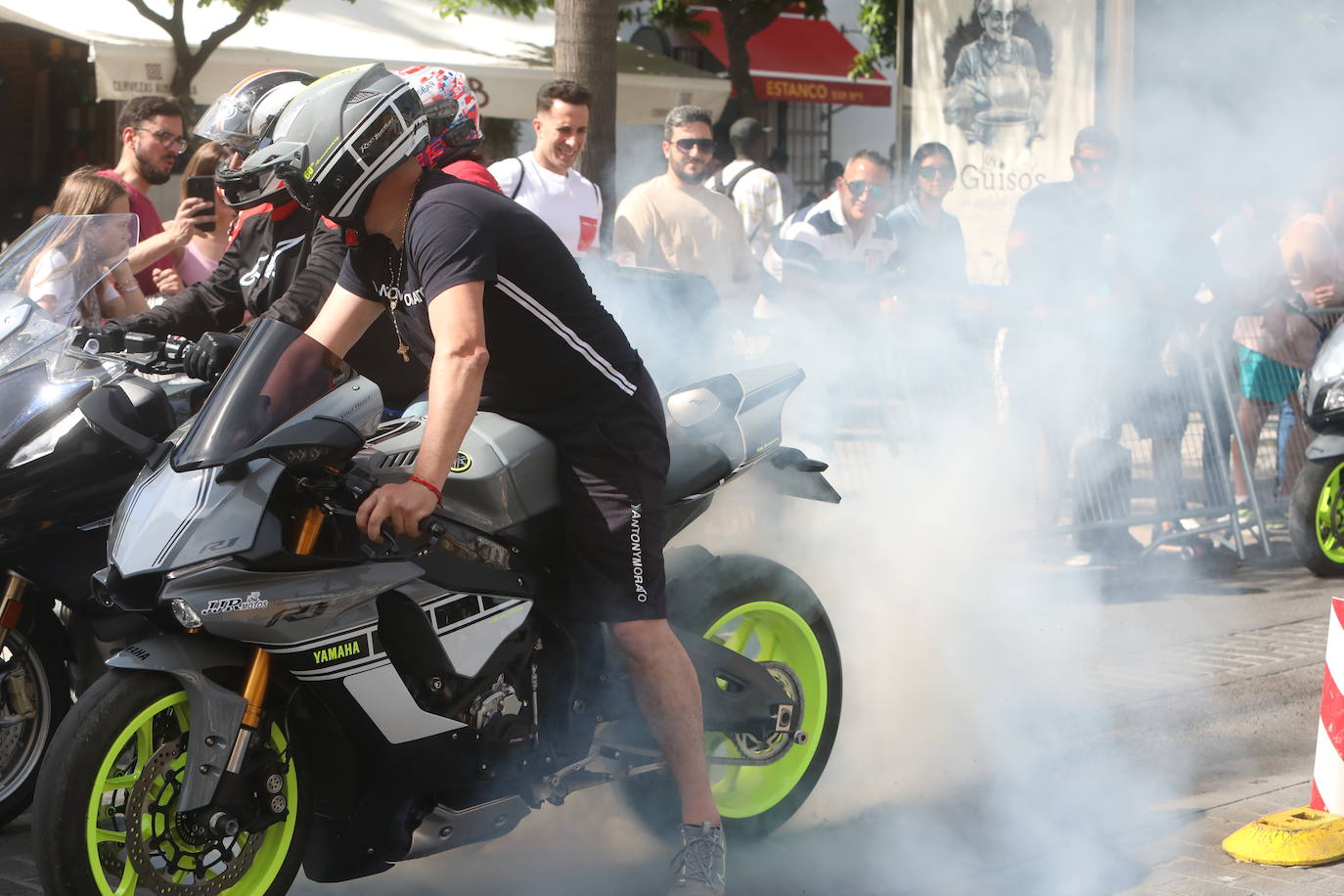 Fotos: Sábado de motos con gran ambiente en El Puerto