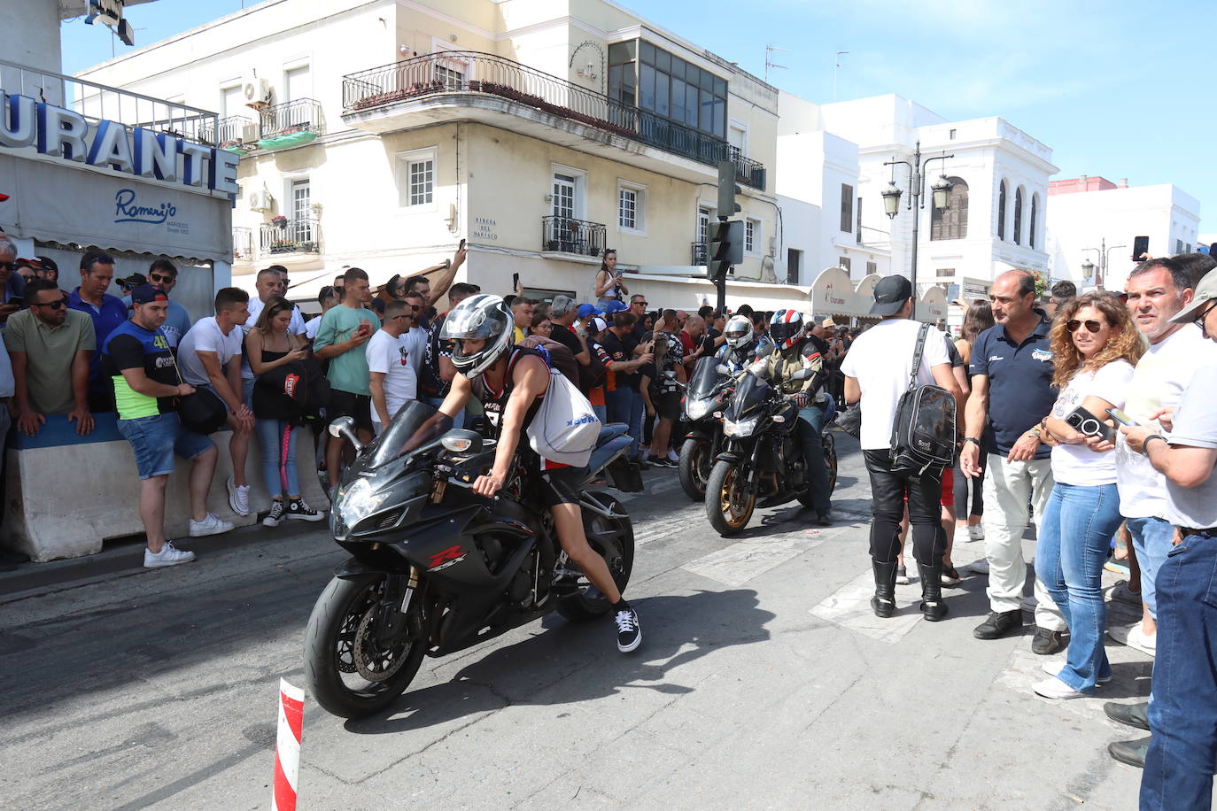 Fotos: Sábado de motos con gran ambiente en El Puerto
