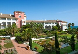 Los ingresos por habitación disponible en los hoteles de Cádiz subieron un 21% en marzo respecto a 2022