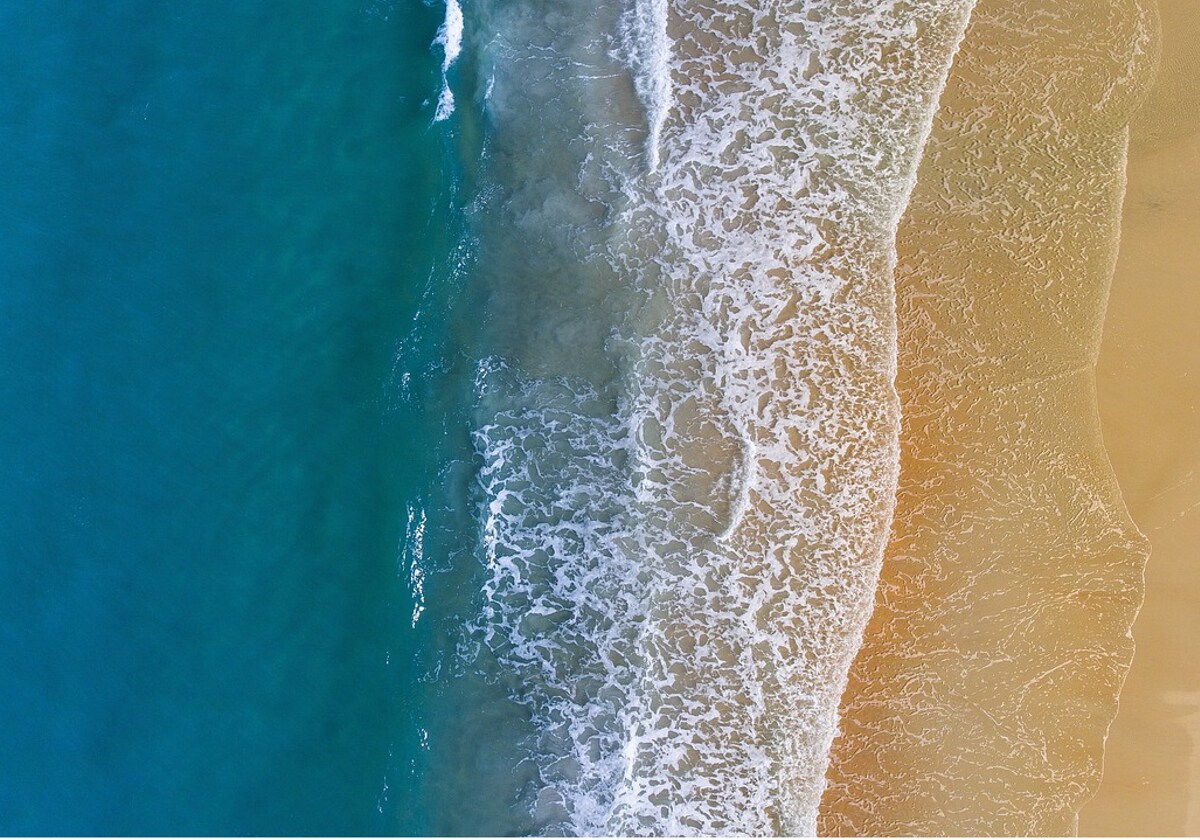 El vídeo que muestra cuáles son las playas más bonitas de Cádiz a vista de  dron en TikTok