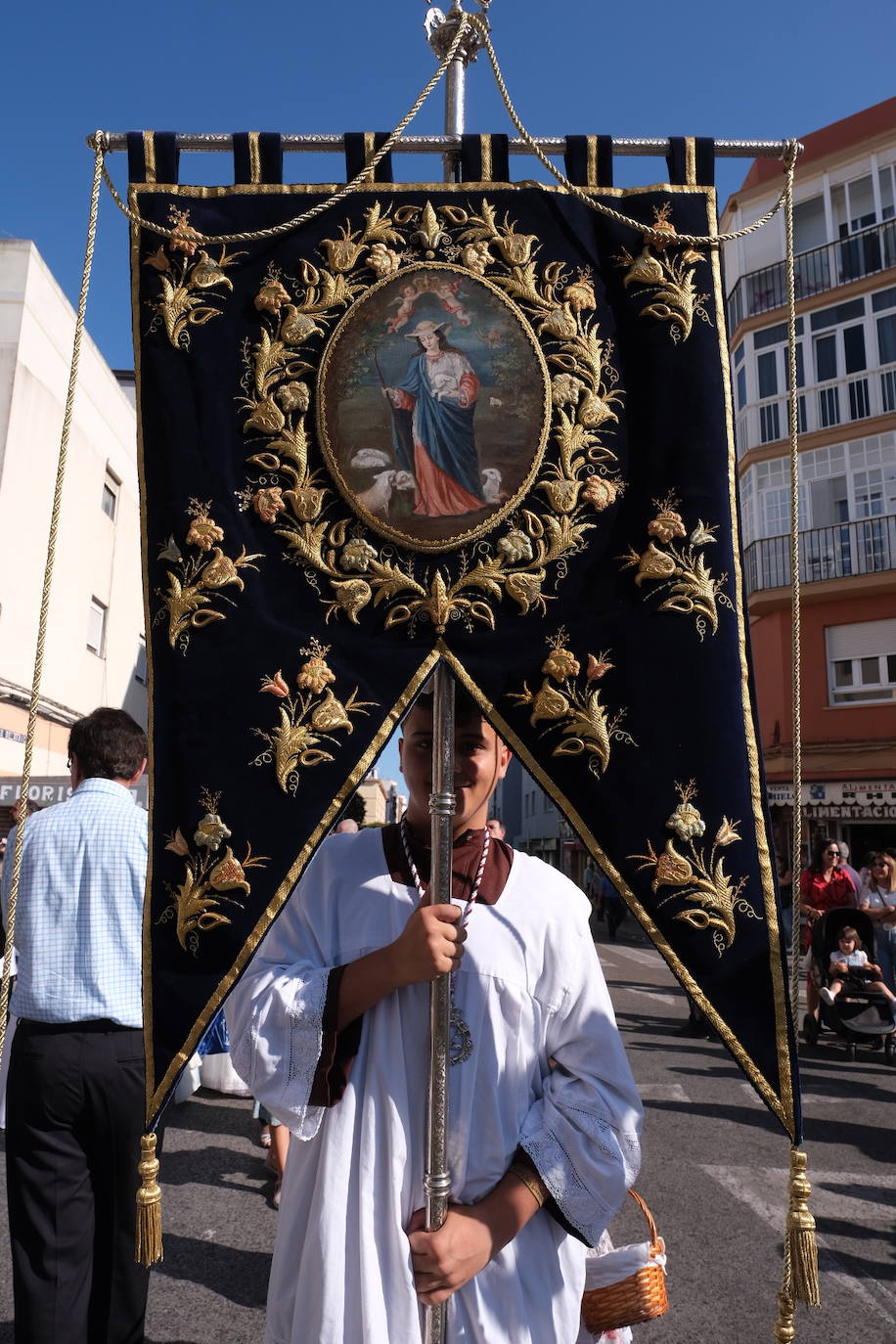 Fotos: Procesión de la hermandad de la Madre del Buen Pastor