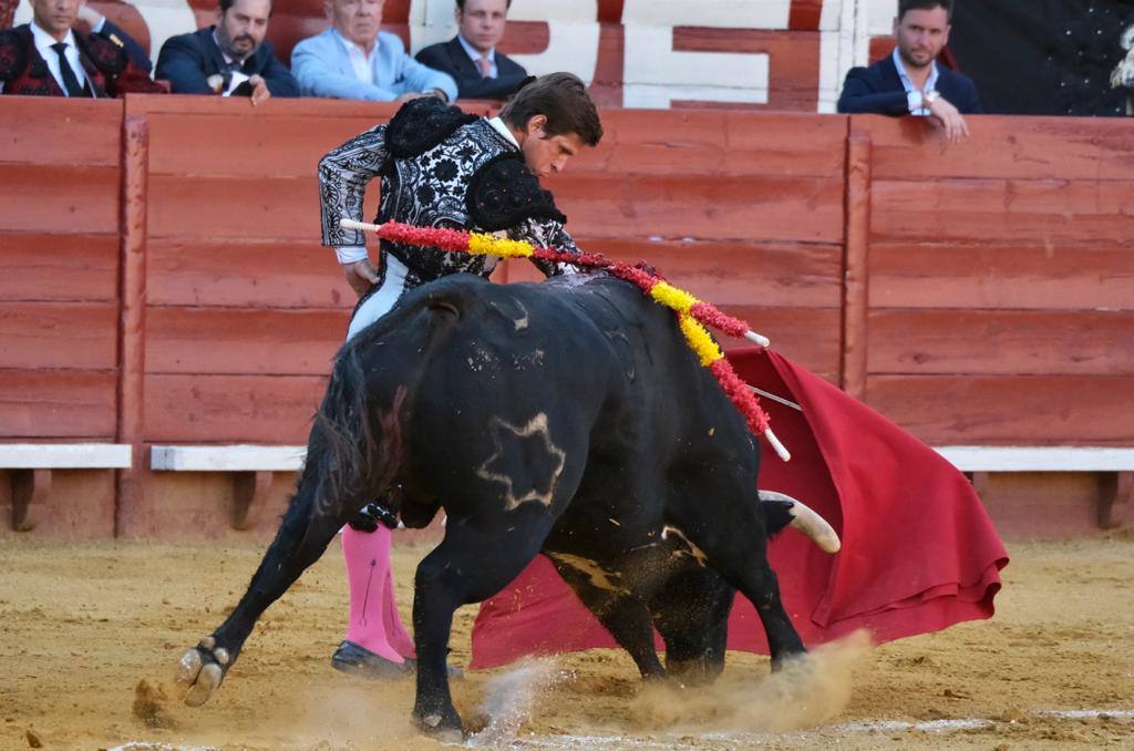 Fotos: Sábado de toros en Jerez con El Juli, Manzanares y Roca Rey