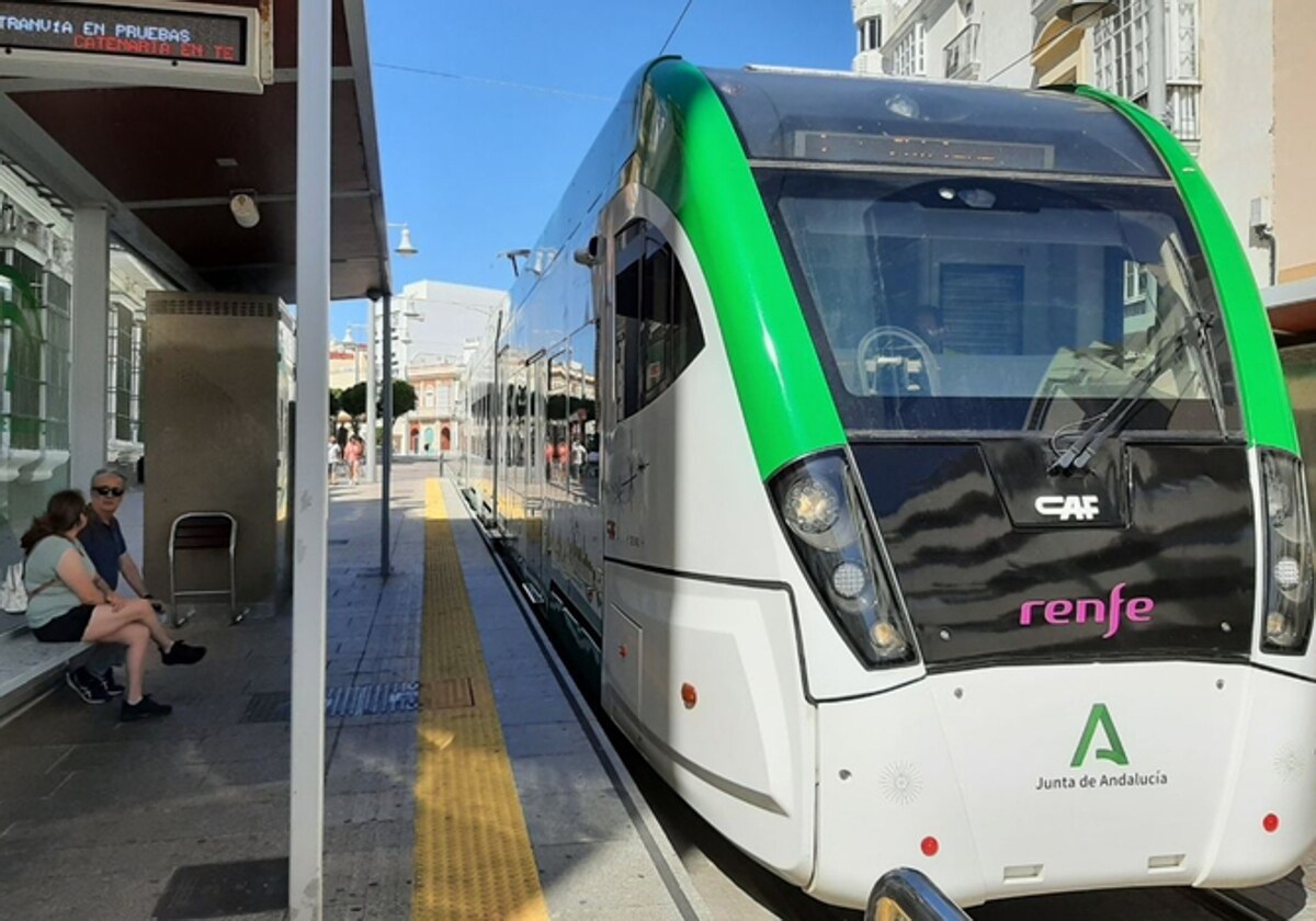 El tranvía en San Fernando, Cádiz.