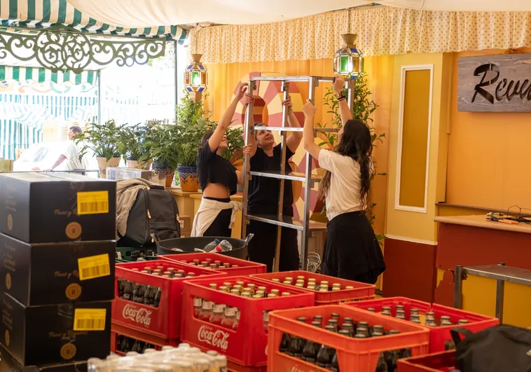 Preparativos de la Feria del Puerto.