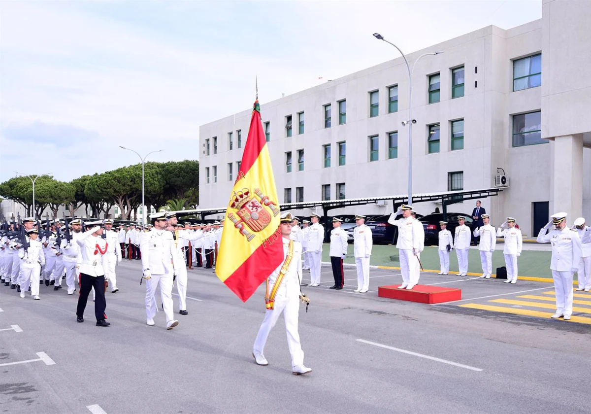 El almirante jefe de Estado Mayor de la Armada, Antonio Piñeiro Sánchez, visita la Base de Rota.