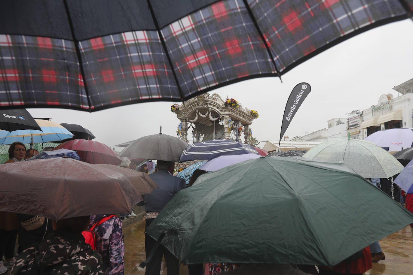 Fotos: Cádiz comienza la peregrinación a la aldea de El Rocío