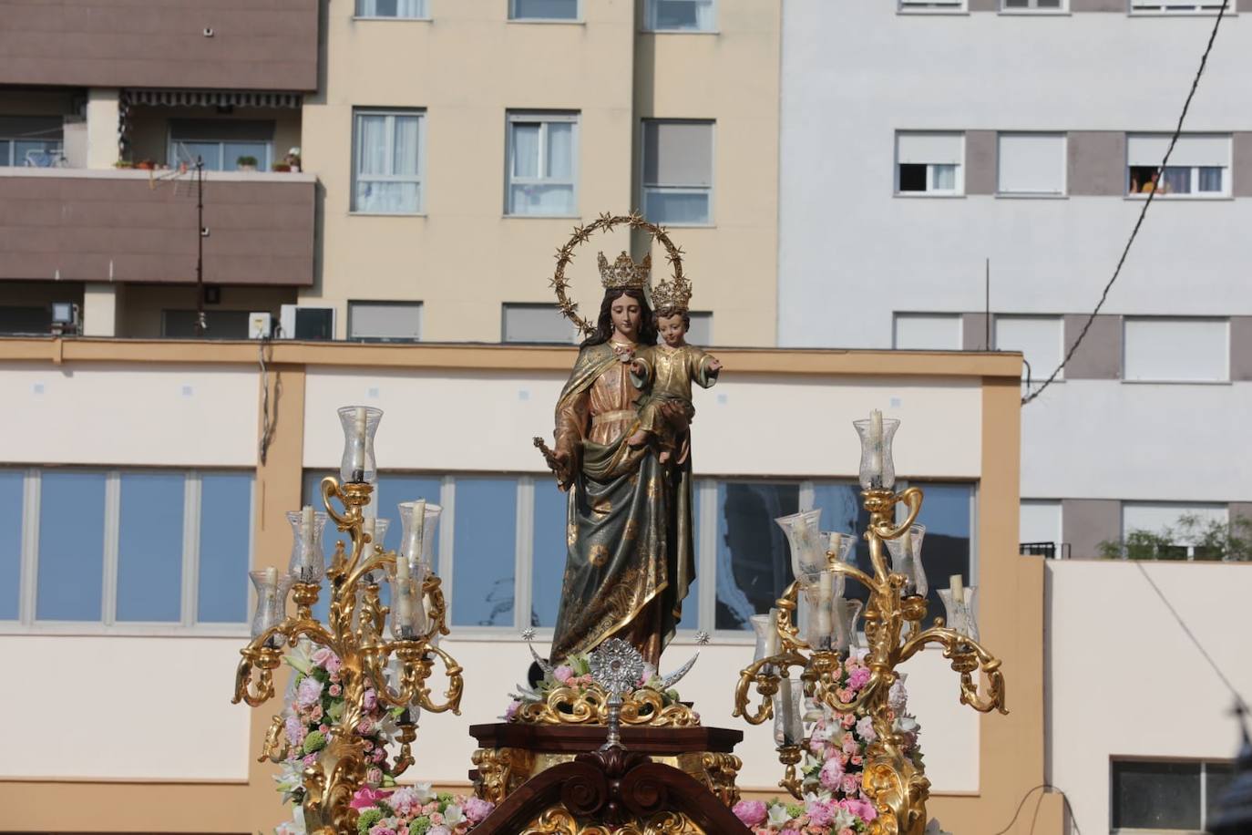 Fotos: Así ha sido la procesión de María Auxiliadora en Cádiz