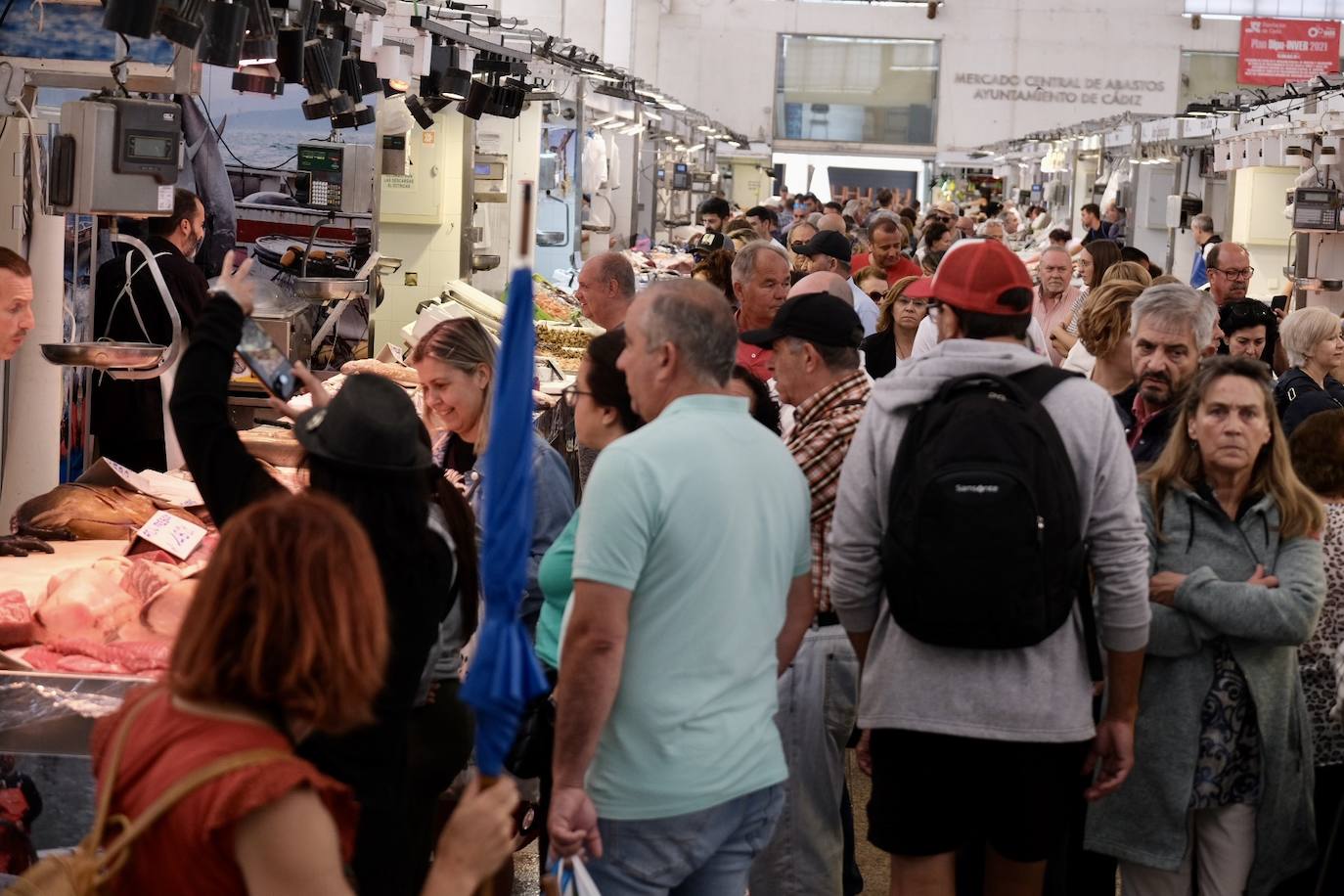 Fotos: Así vive Cádiz la jornada de reflexión