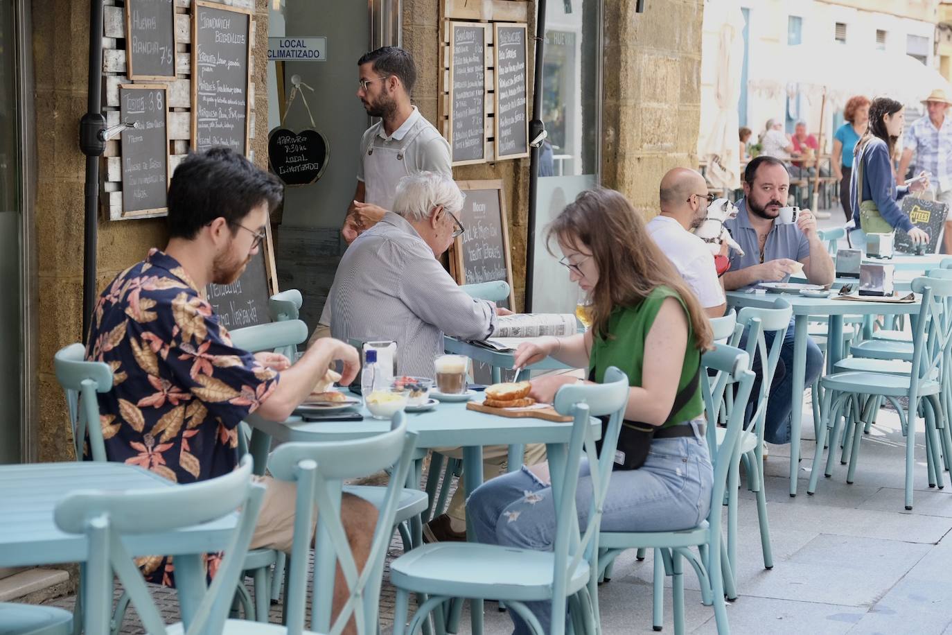 Fotos: Así vive Cádiz la jornada de reflexión