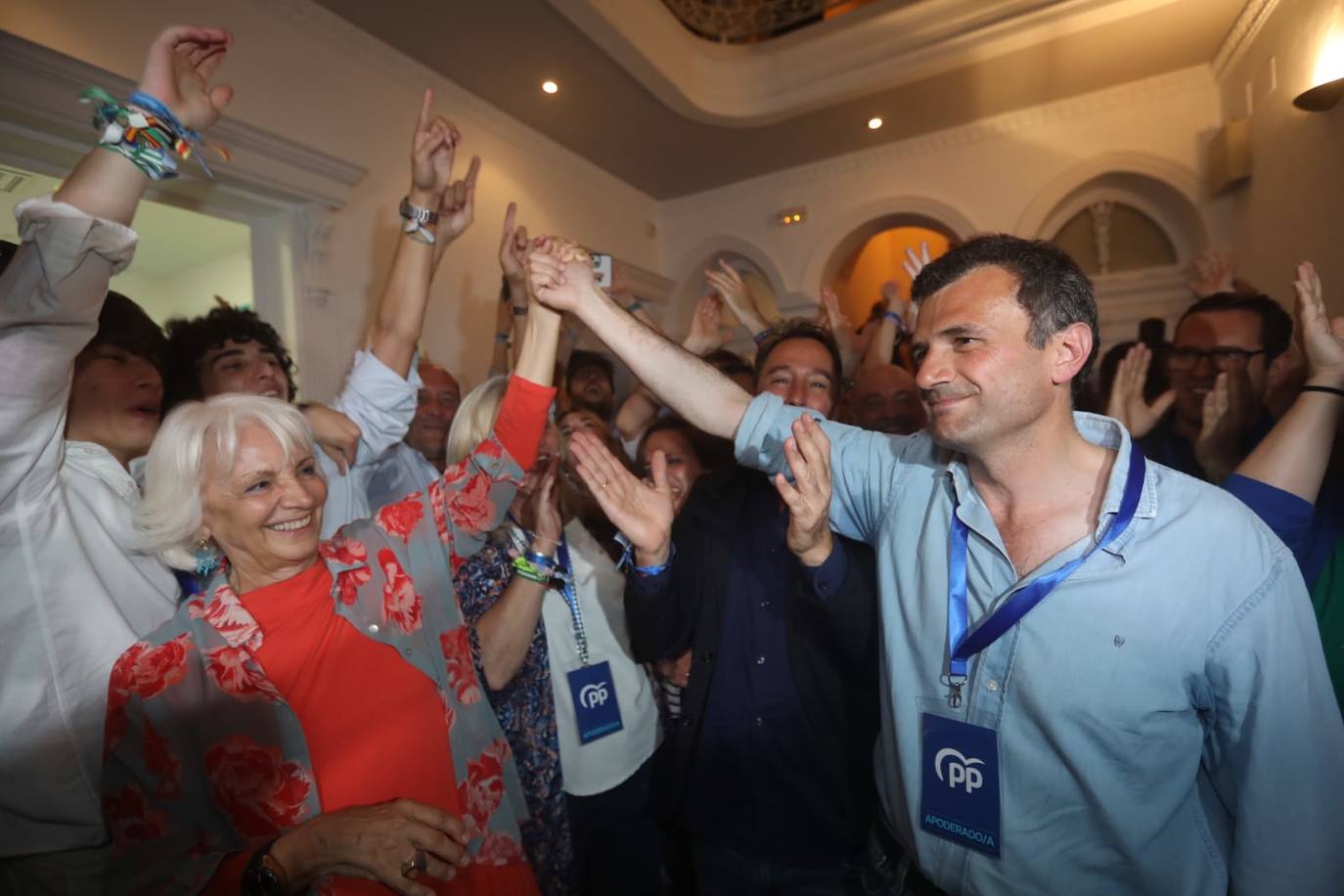 Fotos: Bruno García celebra la victoria del PP en Cádiz capital