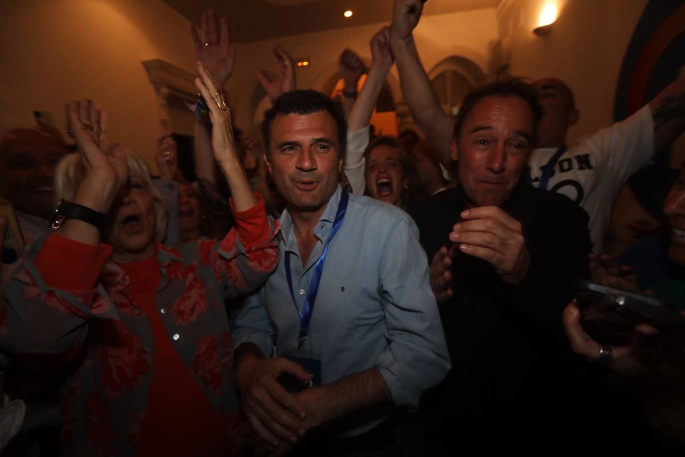 Fotos: Bruno García celebra la victoria del PP en Cádiz capital