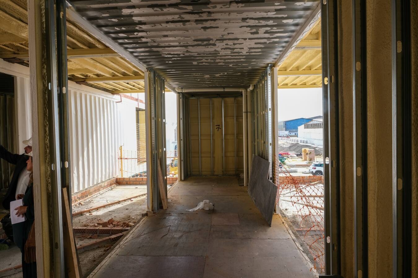 Fotos: Así van las obras del edificio de contenedores de Zona Base