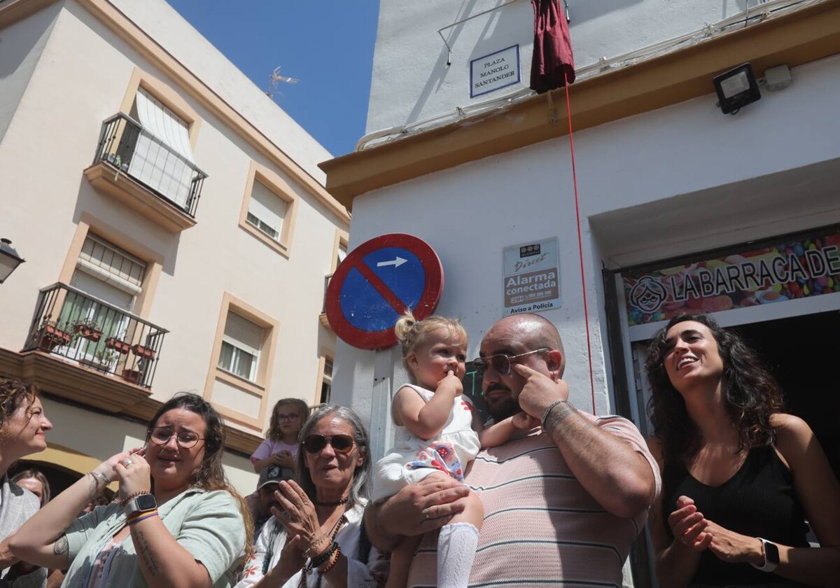 Fotos: Manolo Santander ya tiene su plaza en Cádiz