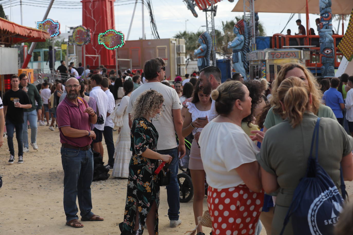 Fotos: La Feria de la Manzanilla ya luce con todo su esplendor