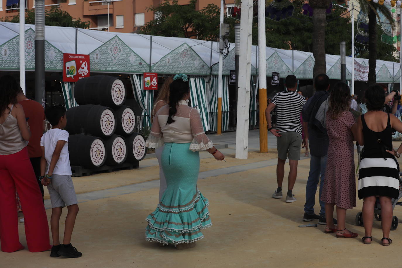 Fotos: La Feria de la Manzanilla ya luce con todo su esplendor