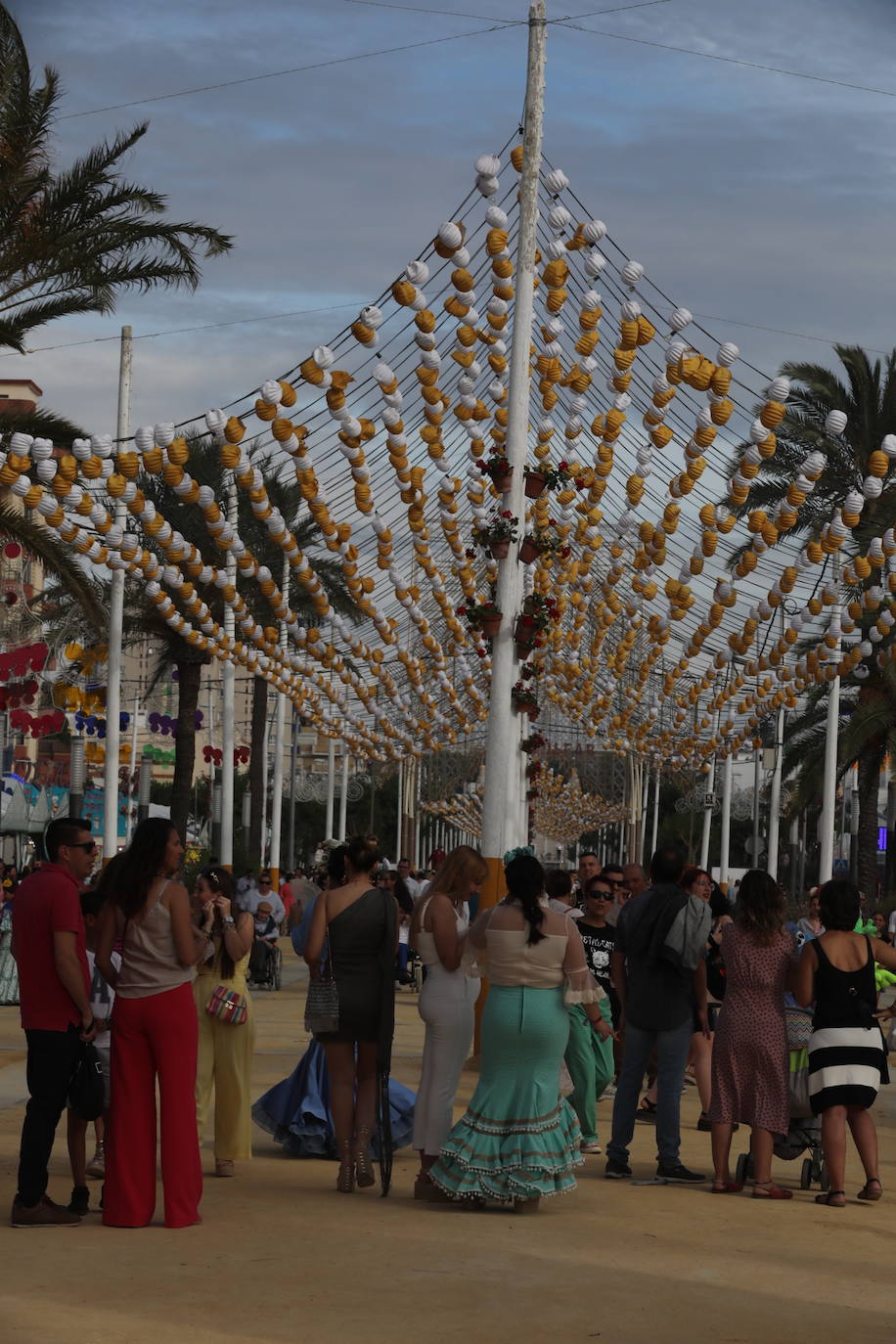 Fotos: La Feria de la Manzanilla ya luce con todo su esplendor