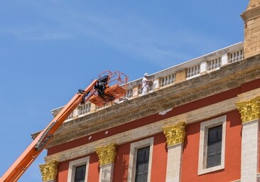 Comienzan las obras de reparación de la fachada del Ayuntamiento de San Fernando
